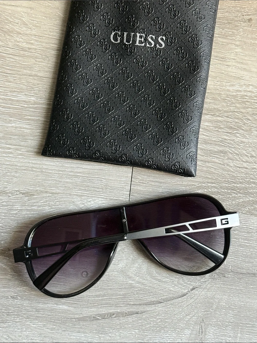 Guess Unisex Rimless Shield / Contemporary Aviator sunglasses